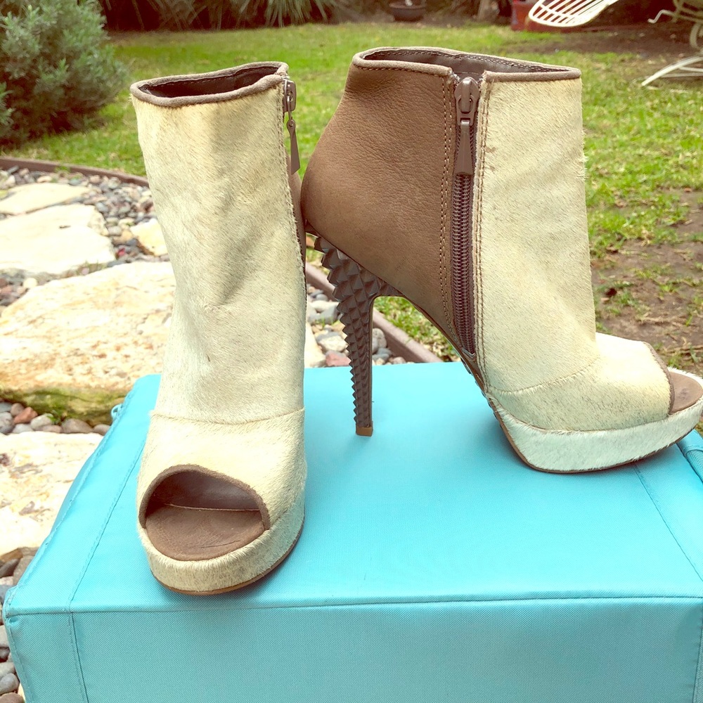 Rachel Roy Peep Toe High Heels